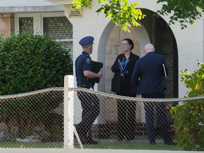 ADELAIDE, AUSTRALIA - NewsWire Photos At about 12.30 am on Tuesday 14 January police were called to a series of alarm activations on business premises on Henley Beach Road at Torrensville. When police arrived they discovered several businesses had been broken into and located a suspect at the scene. The 32-year-old man had suffered a leg injury as a result of the break ins. Enquiries with this man led police to a nearby Cowandilla home, at 10 Harley Street, where they located the body of a 60-year-old man. Police believe the victim to be a resident of the address, and both men are known to each other. Police are currently managing the scene. The 32-year-old Cowandilla man has been arrested and is receiving treatment for his leg injury. January 14, 2025: Picture: NewsWire / Dean Martin