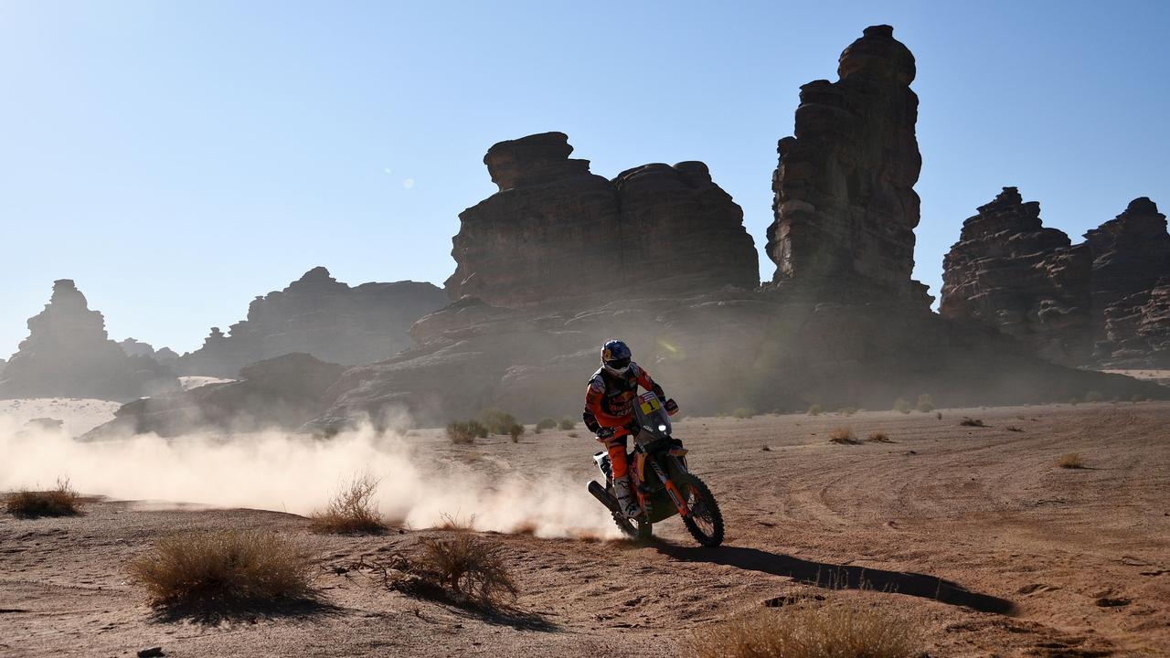 Toby Price powers his KTM during the Stage 3 around Neom, Saudi Arabia. (Photo by FRANCK FIFE / AFP)