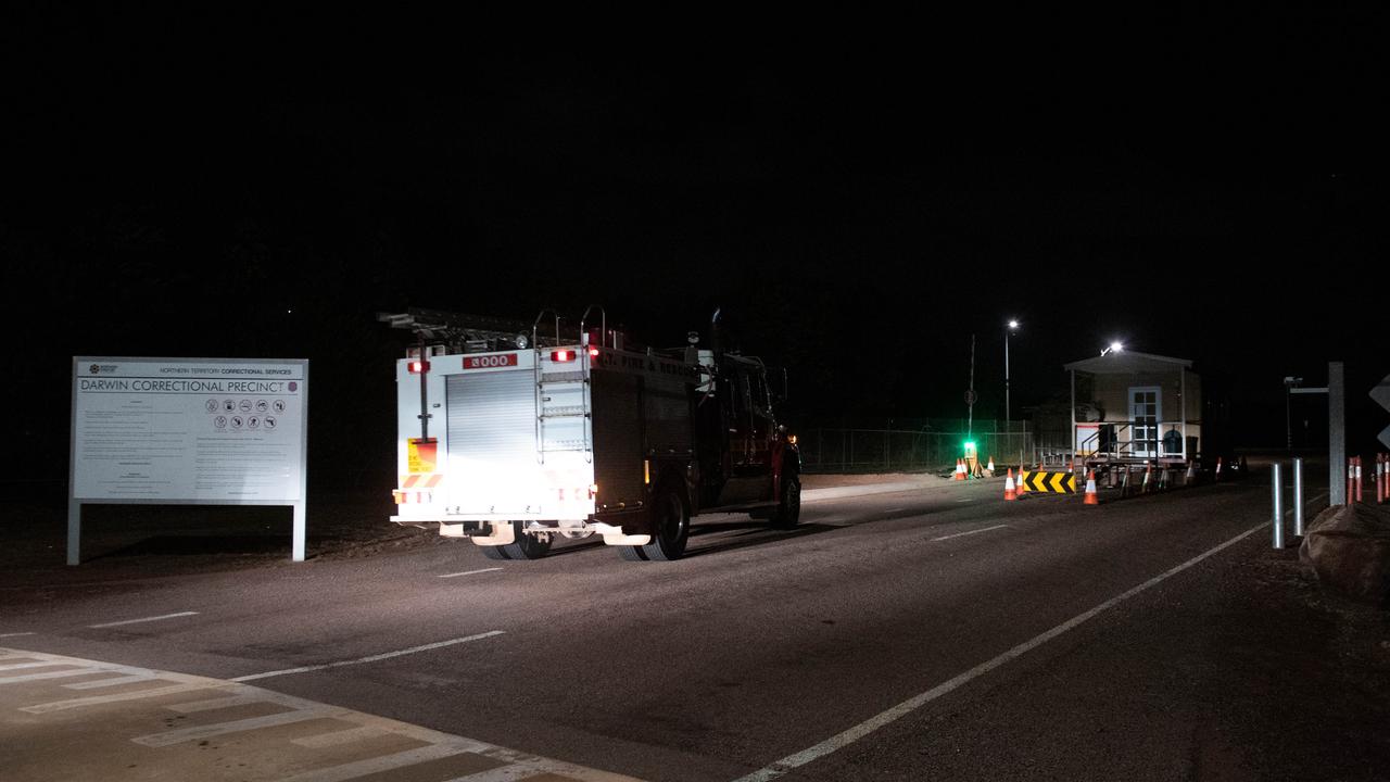 Emergency service vehicles arrive at Darwin Correctional Precinct after a prisoners have been reported on the roof of Darwin jail after mass breakout at Holtze. Picture: Che Chorley