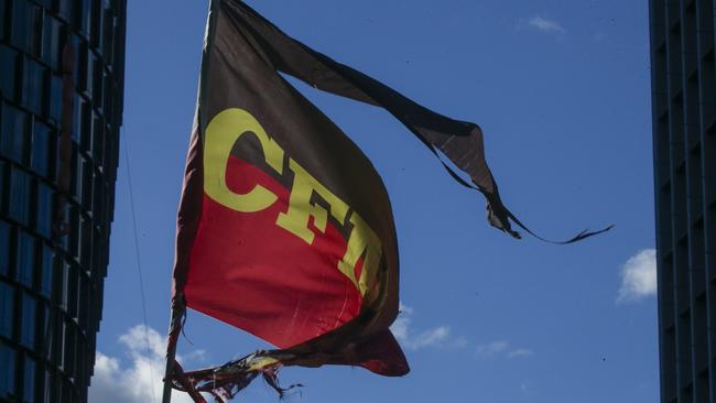 A CFMEU official has reacted angrily to the government steps to appoint administrators to the union following corruption allegations. Picture: NewsWire / Glenn Campbell