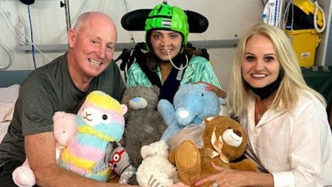 Alexa Leary in hospital with her parents Russell and Belinda Leary. Picture - file.