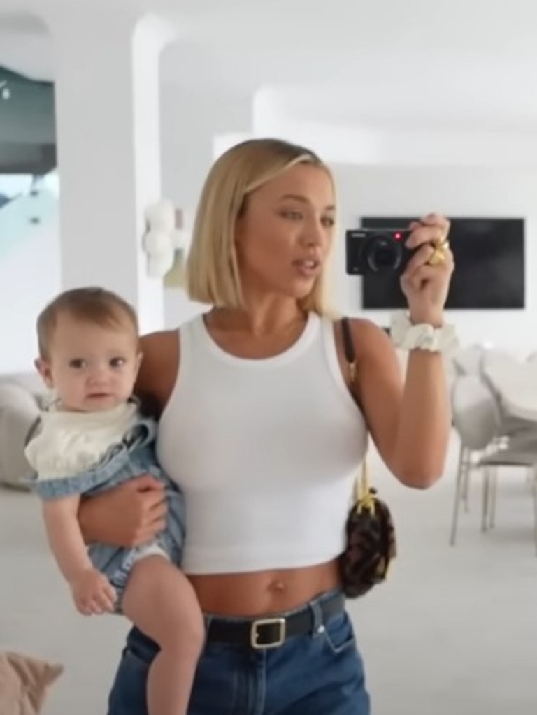 Tammy Hembrow reveals bizarre thing people say about her body ...