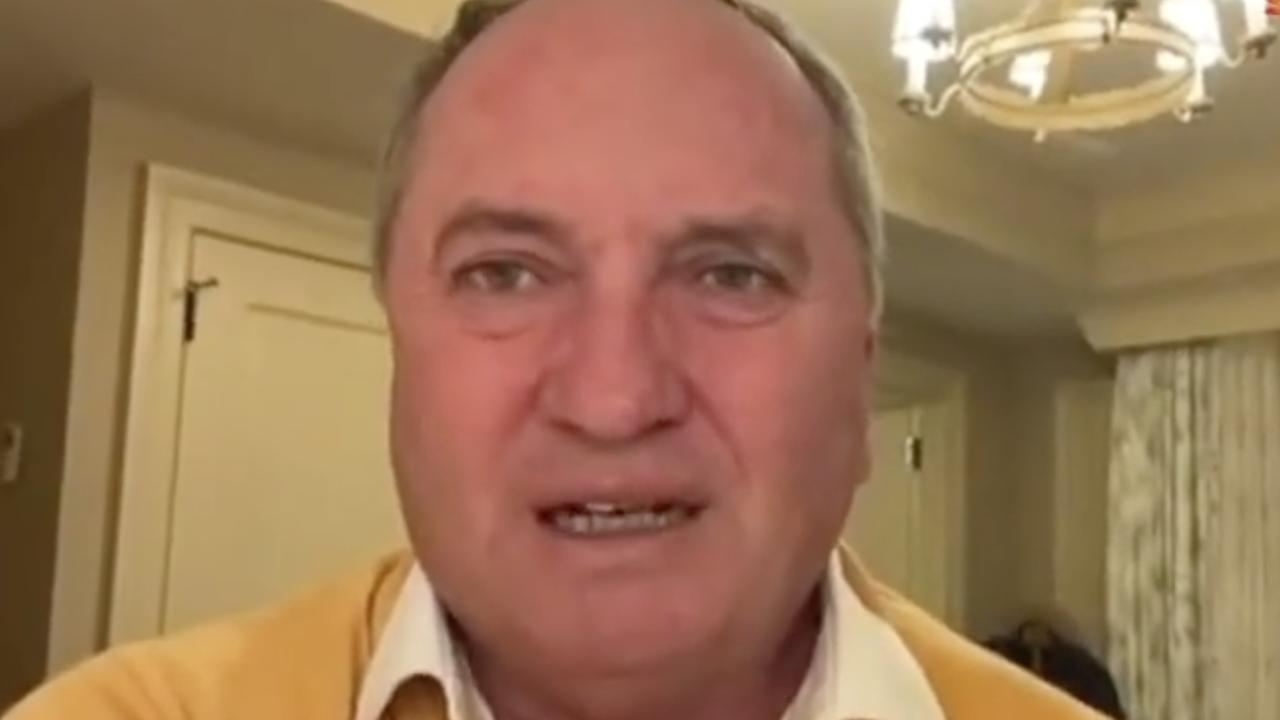 Deputy PM Barnaby Joyce given all clear to fly home after Omicron diagnosis