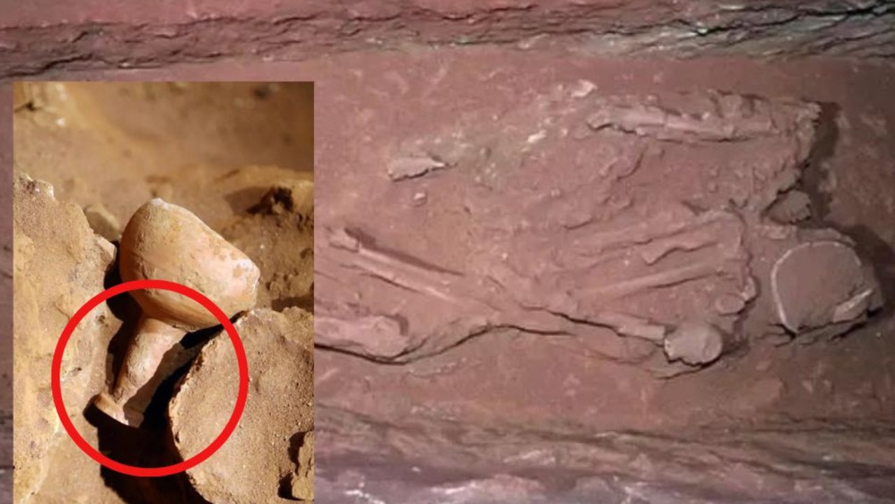 Incredible discovery in 2000-year-old tomb