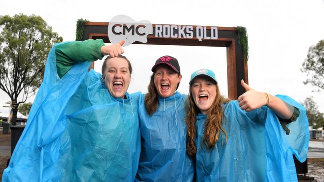 Chloe, Lisa and Hannah Clarke from Crow's Nest at CMC Rocks in 2019.