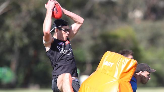 Mason Cox at Collingwood training at Wesley College in Glen Waverley. Friday, December 15. 2023. Picture David C rosling