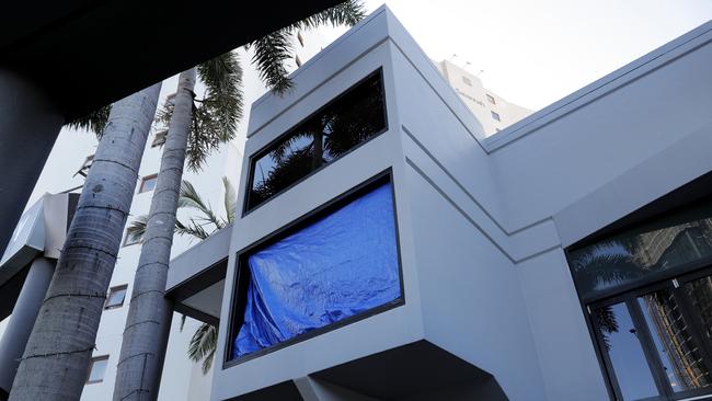 Broken window and general front view of Hideaway restaurant in the popular Broadbeach area, along Gold Coast Highway, Sunday, June 25, 2023. A police officer has been assaulted and multiple people were rushed to hospital after a fight broke out and a person fell through the window, in an incident at the venue on Saturday night. Photo: Regi Varghese