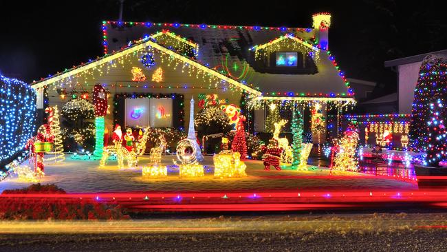 How to decide what Christmas lights to buy | Daily Telegraph