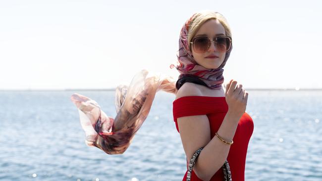 Julia Garner as Anna Delvey in Inventing Anna
