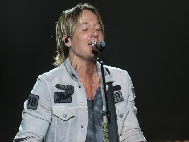 MUST CREDIT PICS: Marc Robertson. Keith Urban concert. Supported by Carrie Underwood live at the Brisbane Entertainment Centre.