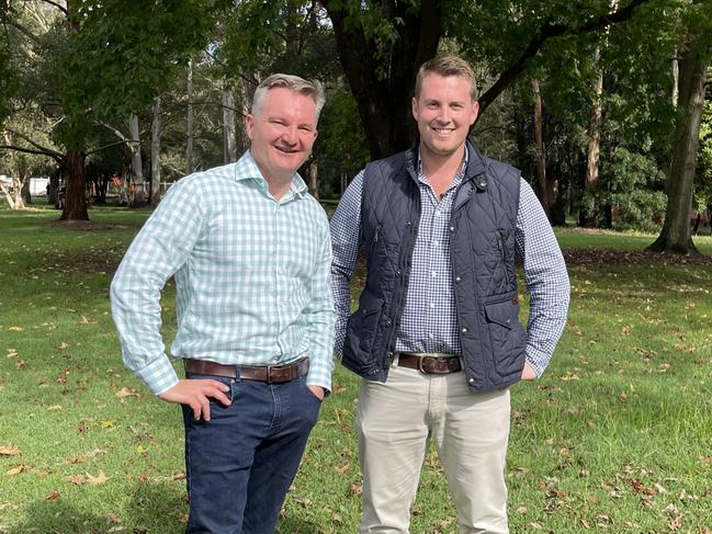 Climate Change and Energy Shadow Minister Chris Bowen with Robertson Labor candidate Dr Gordon Reid in Narara.