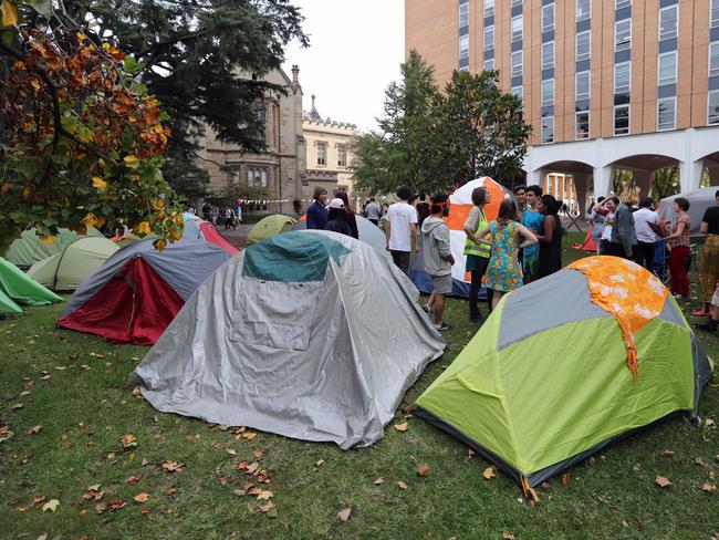 Tent city students strip down for naked protest at Melbourne University ...