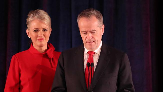 Leader of the Opposition and Leader of the Labor Party Bill Shorten, flanked by his wife Chloe Shorten concedes defeat. (Photo by Scott Barbour/Getty Images)