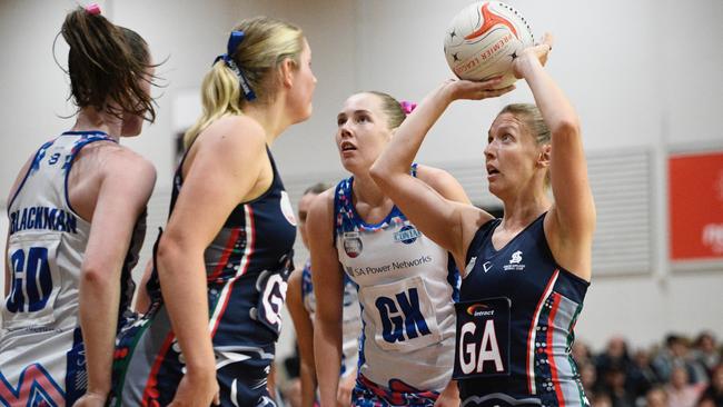 Jess Paradiso in action against Contax in round three. Picture: On the Ball Media/Netball SA