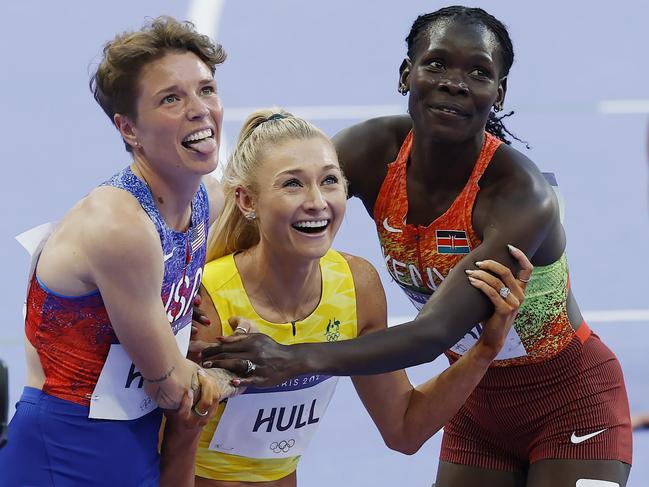 Jessica Hull is all smiles after winning silver in the 1500m final. Pic: Michael Klein