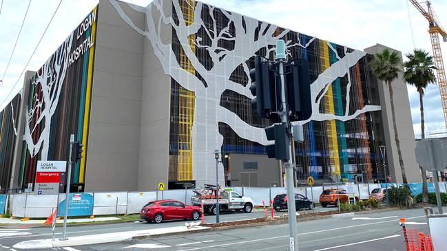 Traffic lights have been installed on Armstrong Rd at the main entrance to Logan Hospital and its new carpark.