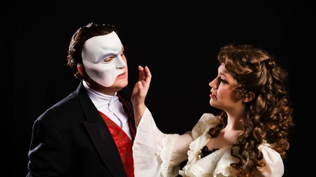 Robert Shearer and Sophie Salvesani from the IMTC’s production of Phantom of the Opera.