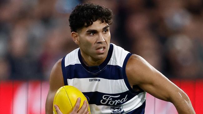 MELBOURNE, AUSTRALIA - APRIL 27: Tyson Stengle of the Cats in action during the 2024 AFL Round 07 match between the Geelong Cats and the Carlton Blues at the Melbourne Cricket Ground on April 27, 2024 in Melbourne, Australia. (Photo by Michael Willson/AFL Photos via Getty Images)