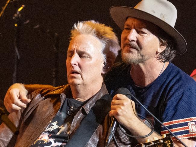 NEW YORK, NEW YORK - SEPTEMBER 03: Lead guitarist Mike McCready (L) and singer, songwriter and guitarist Eddie Vedder of Pearl Jam performs live on stage during the Dark Matter world tour at Madison Square Garden on September 03, 2024 in New York City. (Photo by Jim Bennett/Getty Images)