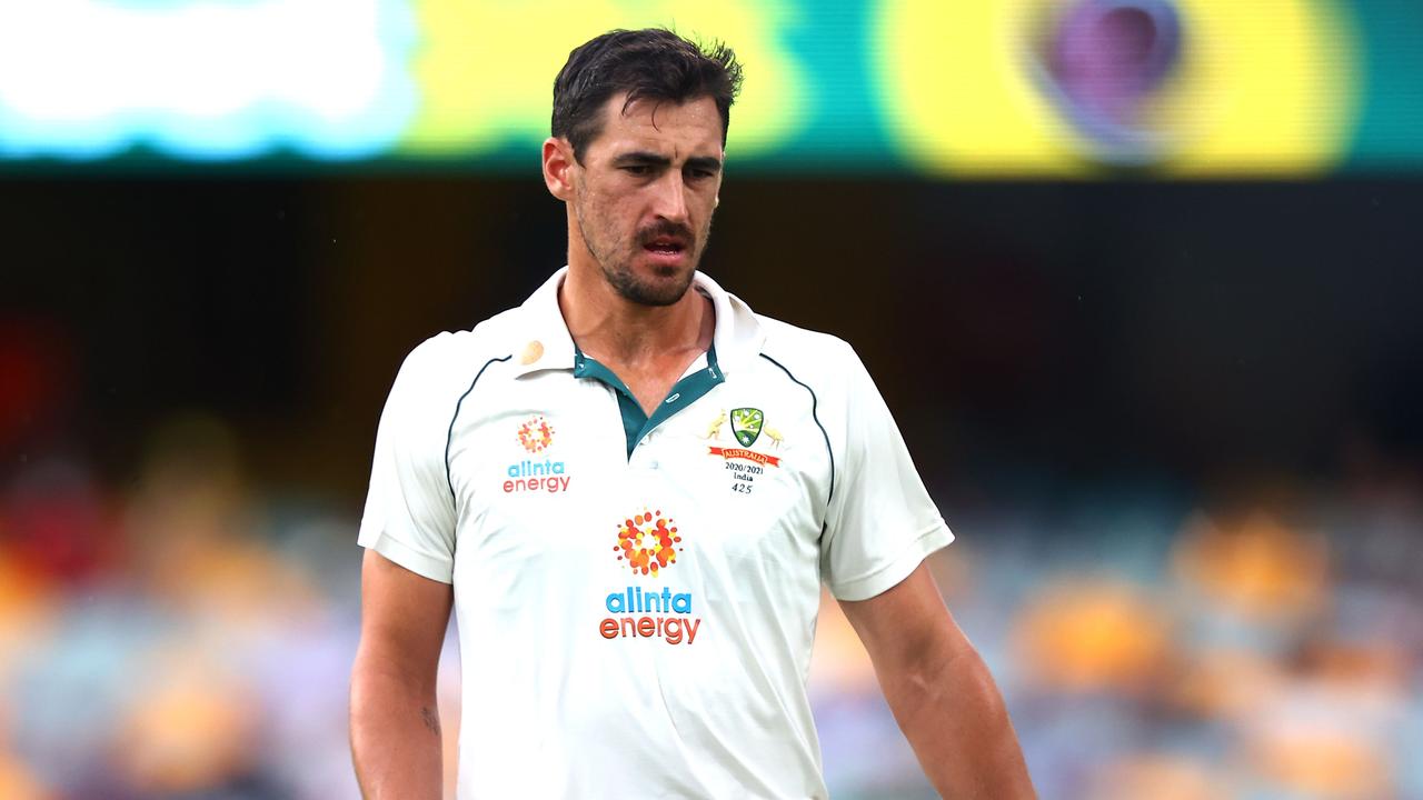 Warnie doesn’t want Mitchell Starc in Australia’s team for the first Ashes Test. (Photo by Patrick HAMILTON / AFP)