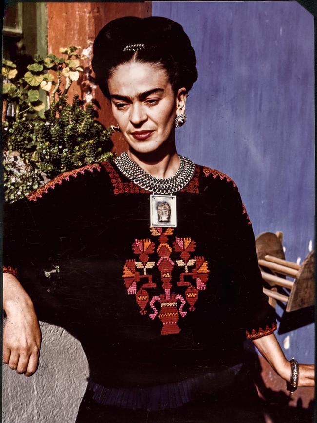 Florence Arquin, Frida Kahlo at La Casa Azul, 1948. Florence Arquin papers, 1923-1985. Courtesy: Archives of American Art, Smithsonian Institution