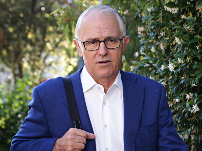 Malcolm Turnbull leaving his home in Point piper on Tuesday the 4th of December. Malcolm Turnbull is talking at a Smart energy summit today in Pyrmont. (Photographer: Adam Yip)