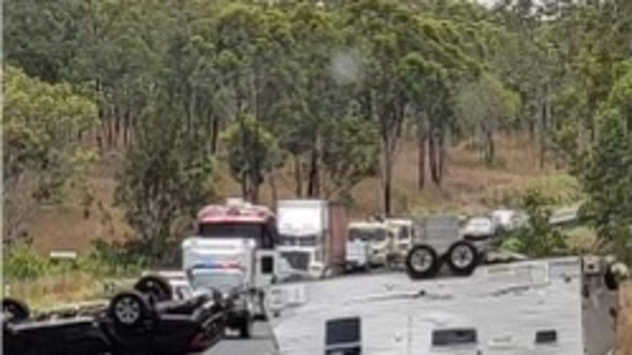 Bruce Highway Blocked After Caravan Rollover | The Courier Mail