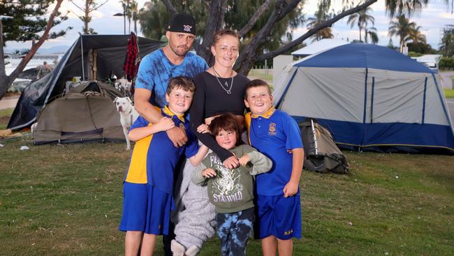 Zach Dobe his wife Zion and Rahleigh, 9, Sonny, 7, Zendayah, 4. Picture: Steve Pohlner