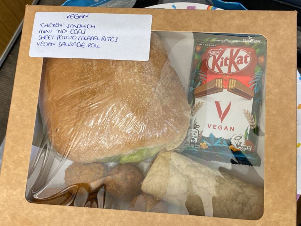 A woman has shared her son's vegan lunch. Picture: Emma Lougar/X