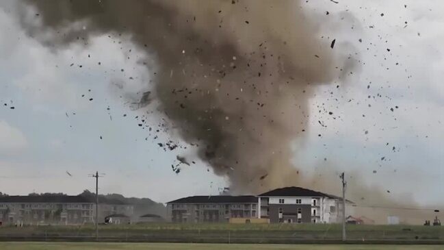 Tornado damages homes in Indiana neighborhood | news.com.au — Australia ...