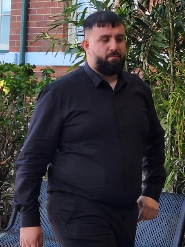 Suat Ismal Palas, 29.