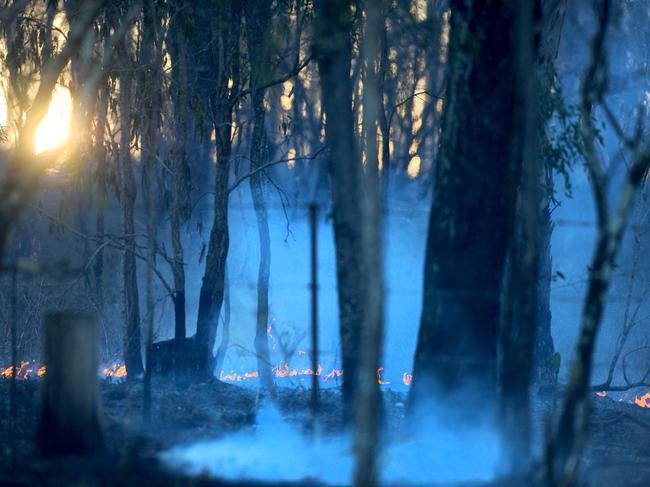 A fast moving grass fire has caused two main highways west of Brisbane to close on Saturday afternoon. Saturday September 26, 2020. Picture John Gass