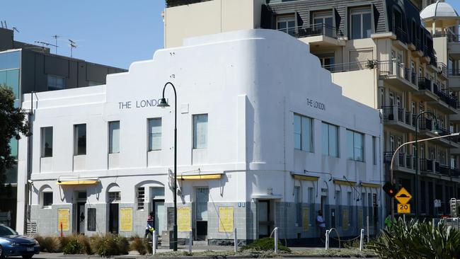 The London on Beach St has gone and apartments bearing the original name are being built.