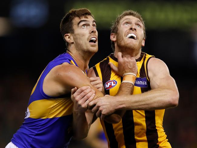 MELBOURNE, AUSTRALIA - MAY 27: Scott Lycett of the Eagles and Ben McEvoy of the Hawks compete in a ruck contest during the 2018 AFL round 10 match between the Hawthorn Hawks and the West Coast Eagles at Etihad Stadium on May 27, 2018 in Melbourne, Australia. (Photo by Adam Trafford/AFL Media/Getty Images)