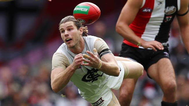 Bryce Gibbs is set to remain at Carlton in 2018. Picture: Michael Klein