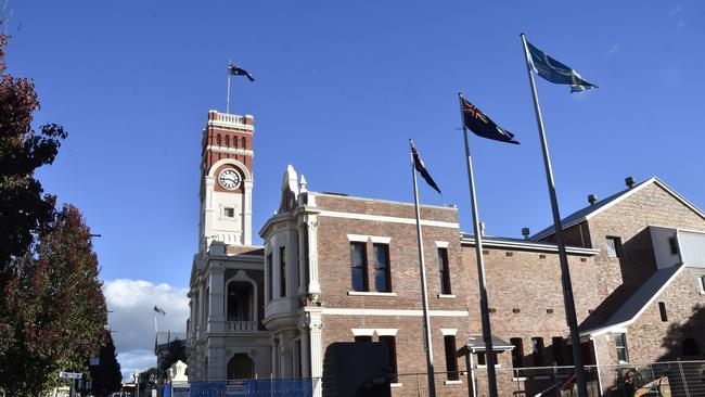 Inflation and a shortfall in federal funding has plunged the Toowoomba Regional Council into deficit.