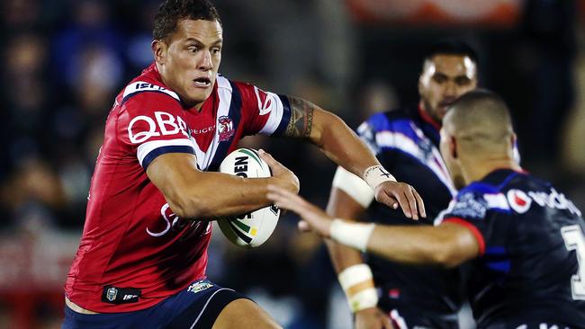 Kane Evans takes the Warriors head-on in the Roosters match at Mt Smart Stadium in Auckland. Picture: Anthony Au-Yeung, Getty Images