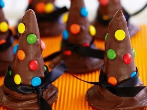 Halloween baking stylist ideas