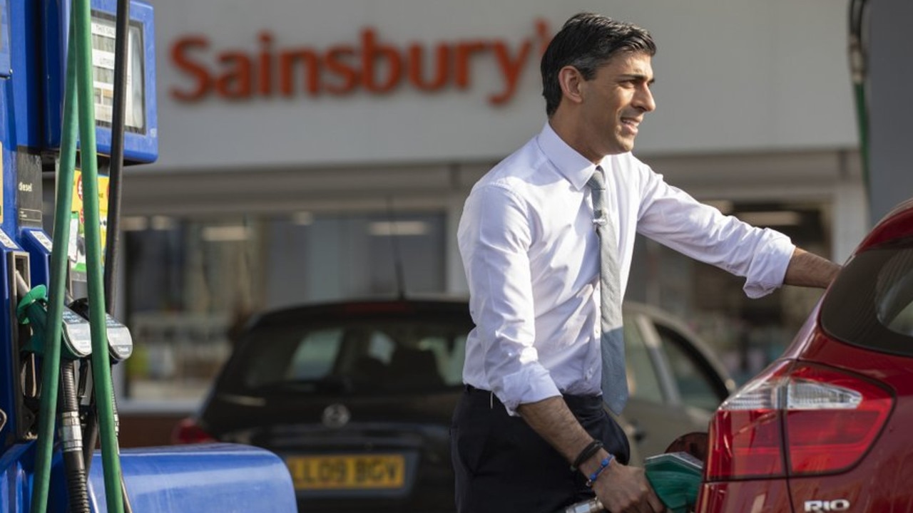 Rishi Sunak filling up a Kia belonging to a Sainsbury’s employee as part of a photo shoot. Picture: Twitter, @RishiSunak