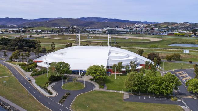 National Basketball League owner Larry Kestelman is understood to have expressed interest in buying the Derwent Entertainment Centre.