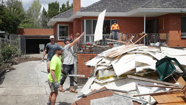 Maribyrnong residents cleaning up after the 2022 floods. Picture: David Crosling