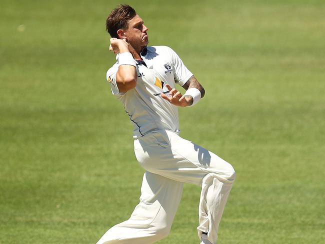 ALICE SPRINGS, AUSTRALIA - MARCH 28:  James Pattinson of the Bushrangers bowls during the Sheffield Shield final between Victoria and South Australia on March 28, 2017 in Alice Springs, Australia.  (Photo by Brendon Thorne/Getty Images)