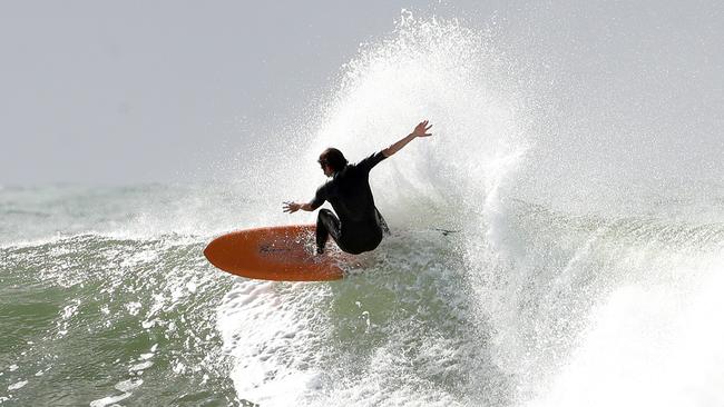 Surfing at Snapper. Photo by Richard Gosling