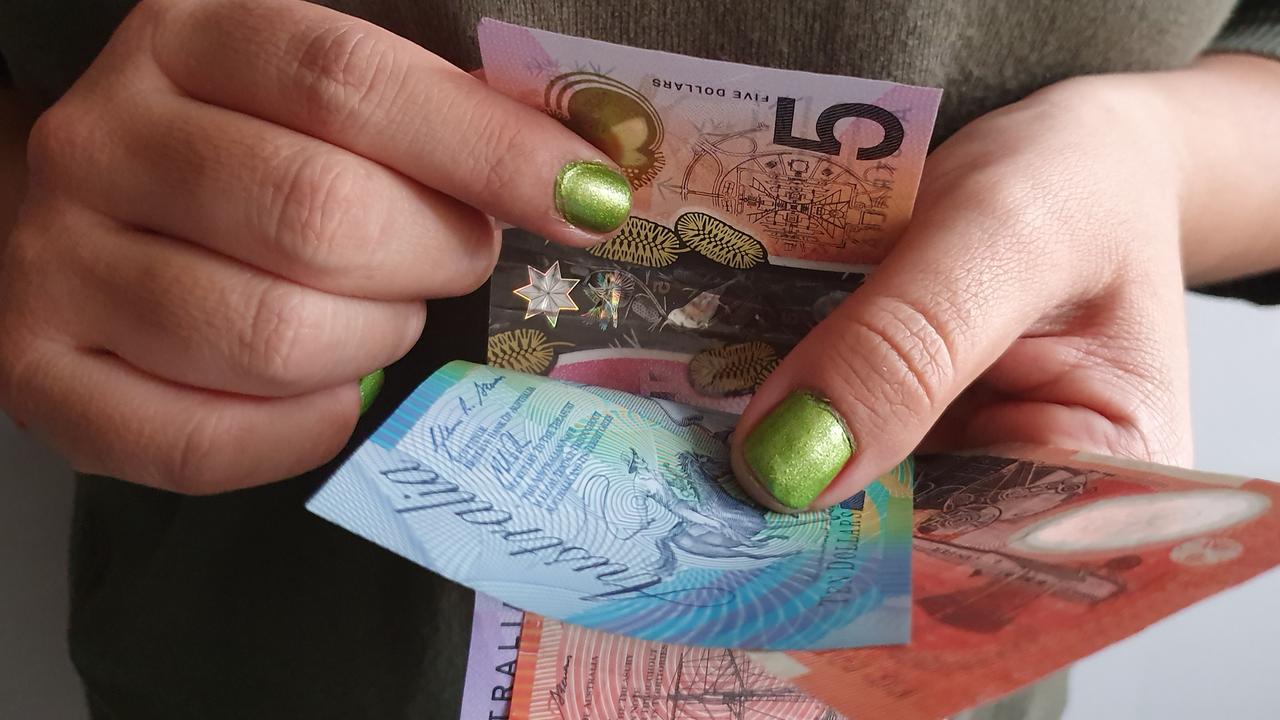 minimum-wage-australia-who-gets-pay-rise-after-fair-work-commission