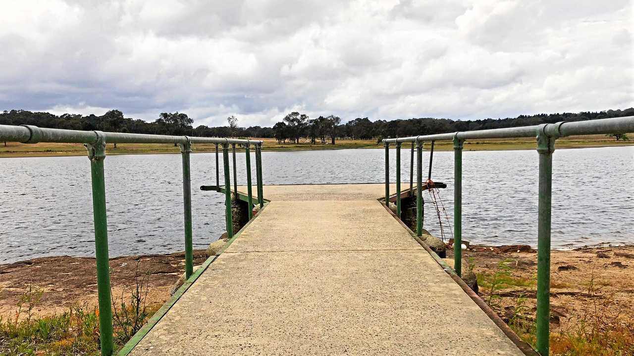 DRY: The jetty at Storm King Dam is completely out of water. Picture: Matthew Purcell