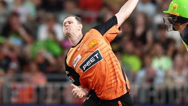 SYDNEY, AUSTRALIA - JANUARY 13: Jason Behrendorff of the Scorchers bowls during the BBL match between Sydney Thunder and Perth Scorchers at ENGIE Stadium, on January 13, 2025, in Sydney, Australia. (Photo by Jeremy Ng/Getty Images)