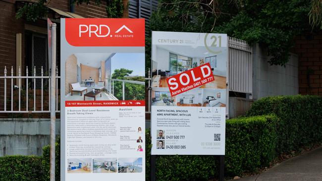 The bank of mum and dad is still not enough for a deposit in major capital cities. Picture: NewsWire / Max Mason-Hubers