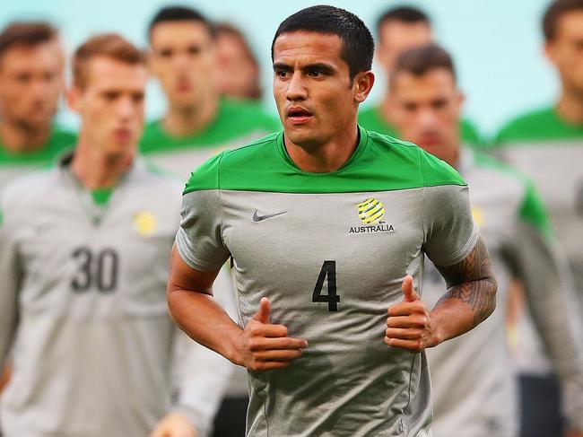 SYDNEY, AUSTRALIA - MAY 25: Tim Cahill of Australia warms up during an Australian Socceroos training session at ANZ Stadium on May 25, 2014 in Sydney, Australia. (Photo by Brendon Thorne/Getty Images)