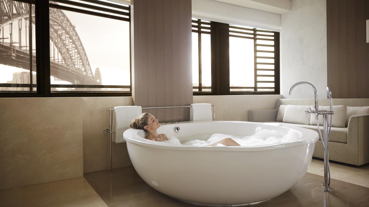 Give yourself a solid 45 minutes to heat up this bathtub.