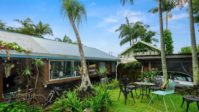 29 Bangalow Road, Byron Bay.